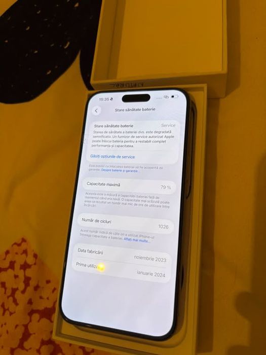 Vand iphone 15 pro max utilizat dar este impecabil