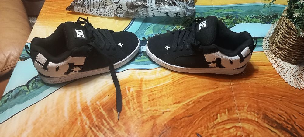 Продавам мъжки маратонки