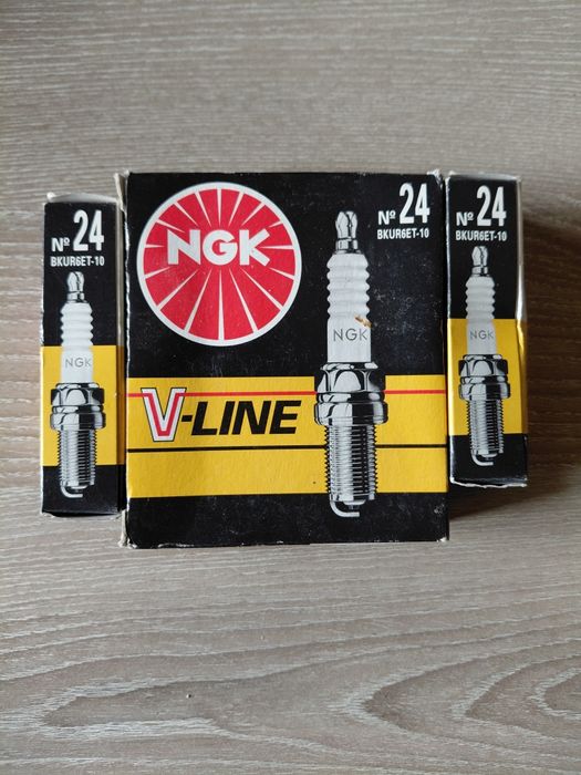 NGK Запалителна свещ BKUR6ET-10 3045 
M14 x 1,25, Pазмер на ключ: 16 m