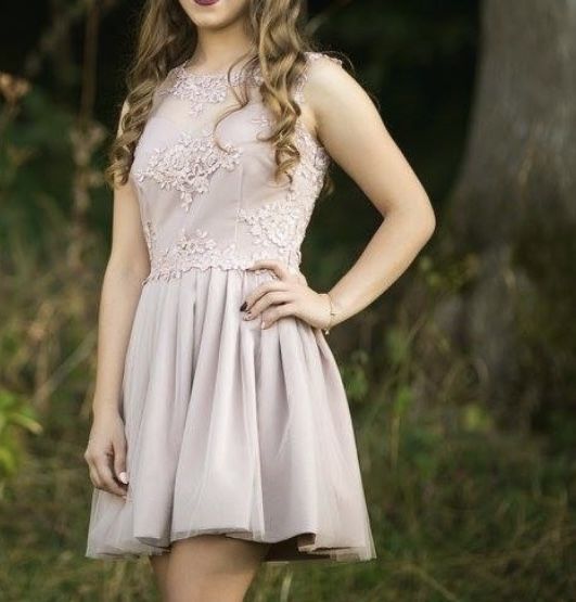 Rochita scurta de ocazie