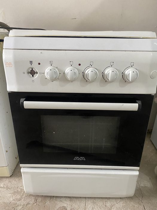 Продаю газовую плиту