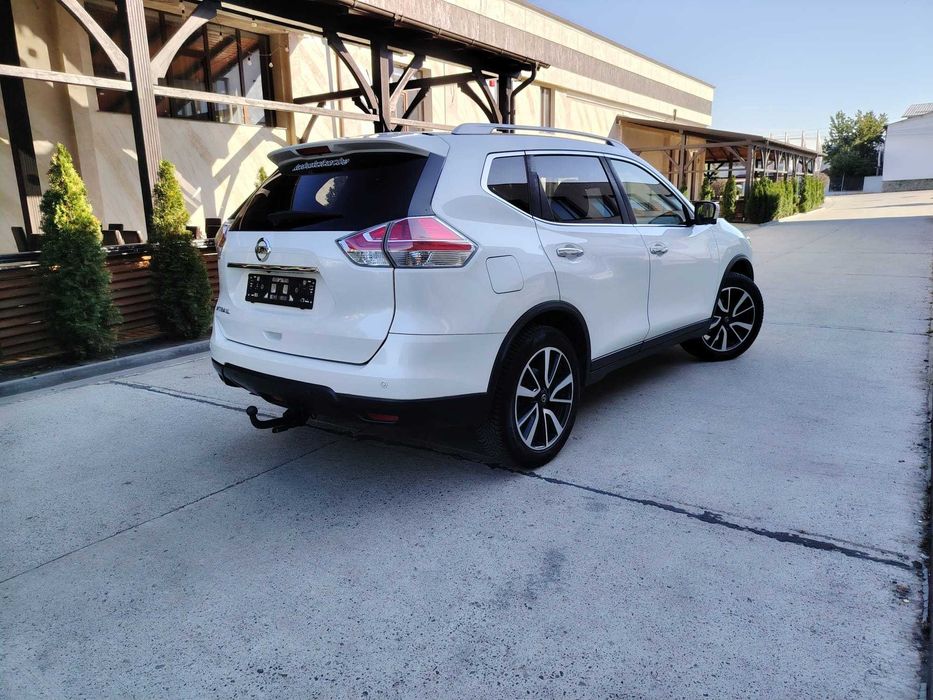 Nissan X-trail / 2017 / euro 6 / 1.6 dci / navi / xenon / panoramic