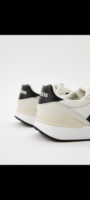 Новый. Размер 42