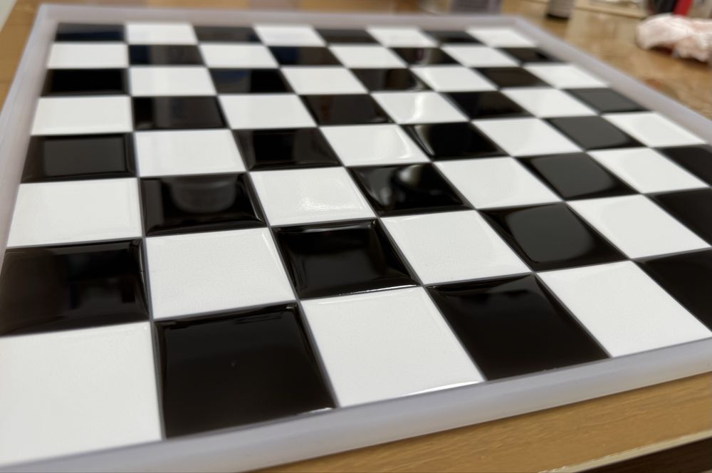 Tablă de șah handmade din rășină epoxidică