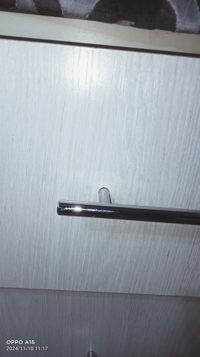 Продам срочно шкаф-купе и комод