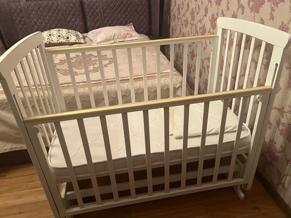 Детские вещи манеж и коврик