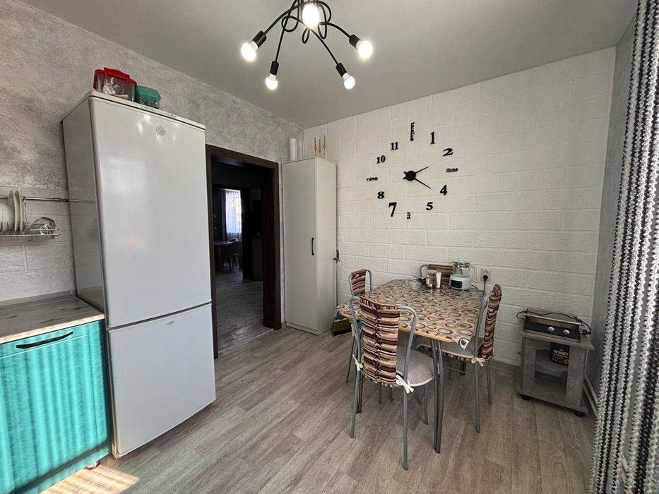 Продается новый коттедж в центре города