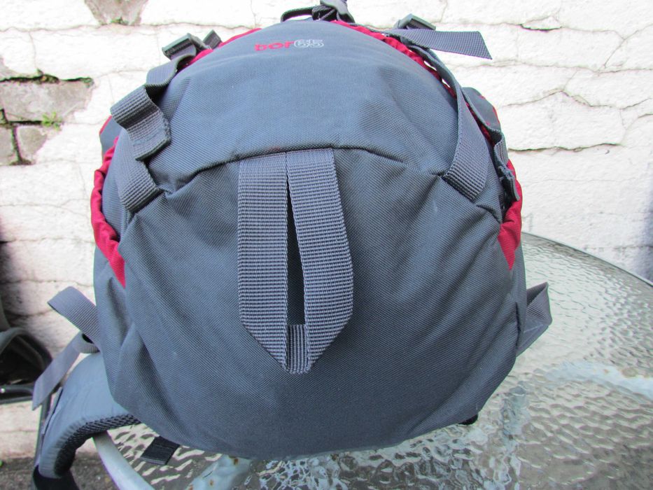 Туристическа раница Mountain Warehouse Tor 65L