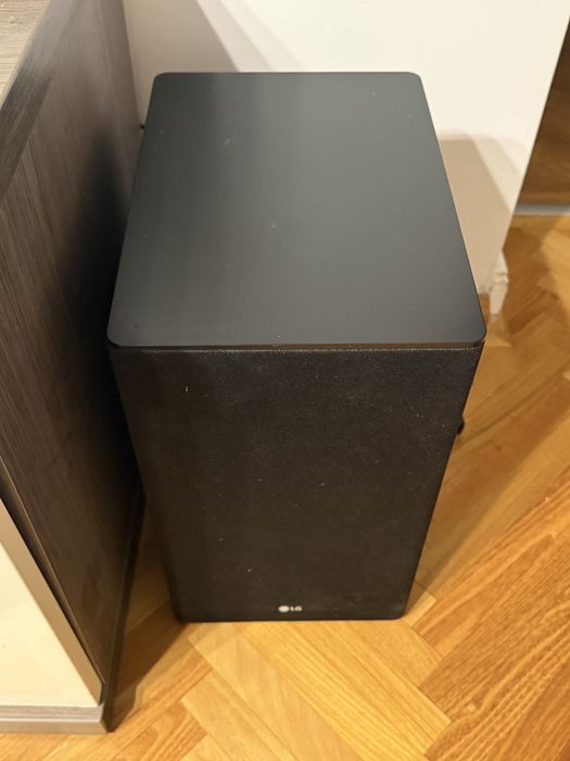 LG soundbar SL10Y + boxe surround LG SPK8-S