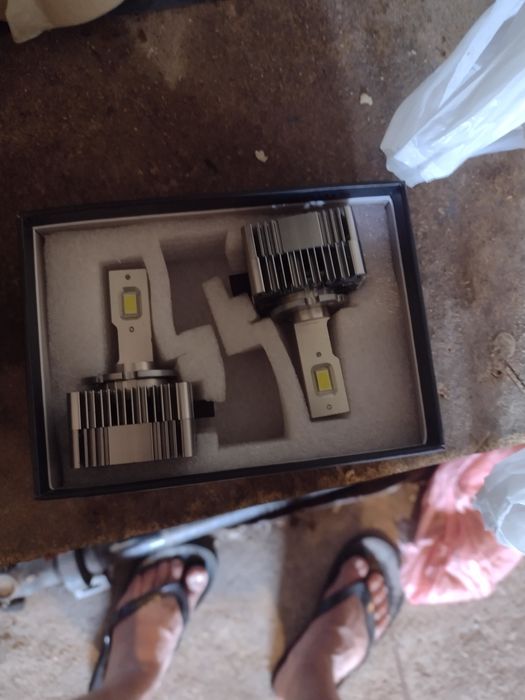 Лед крушки  D1S.