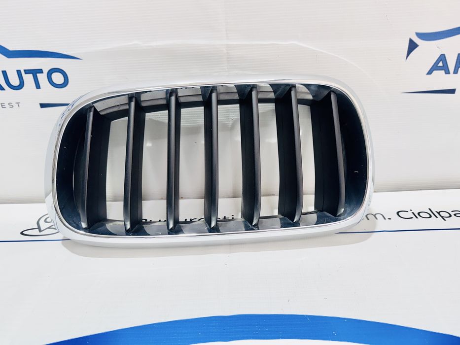 Grila radiator stanga BMW X5 F15 cod 7316075
