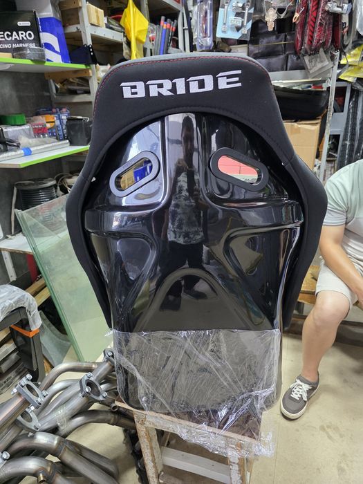 Kovsh tipidagi sport o'rindig'i. BRIDE