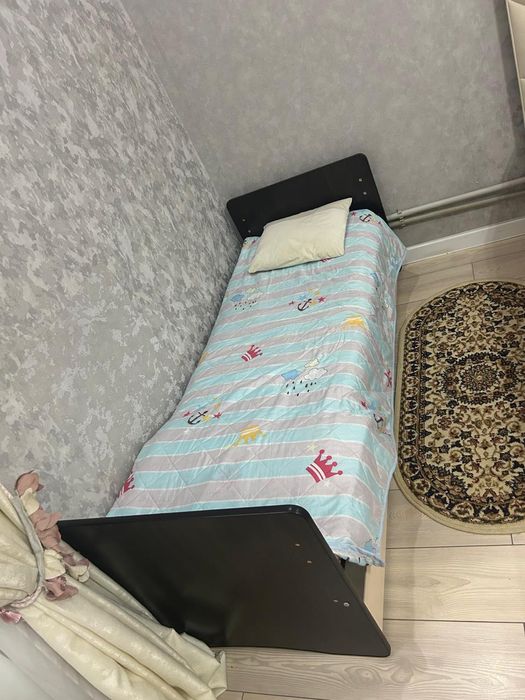 Детская кровать в комплекте