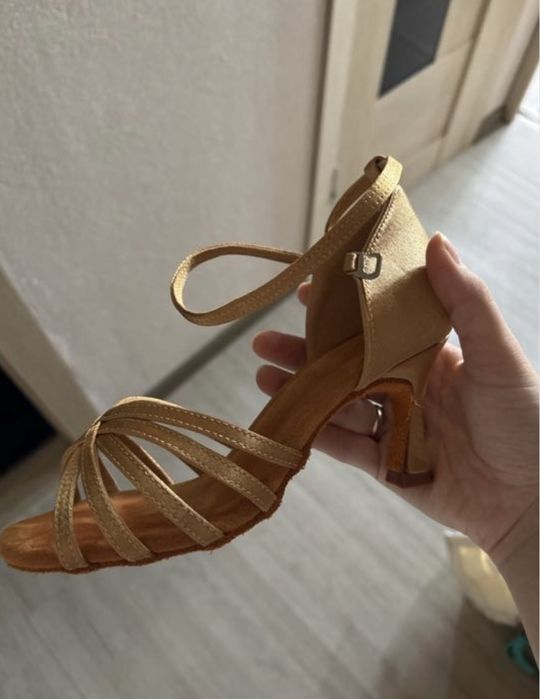 Для танцев новые 36 размер