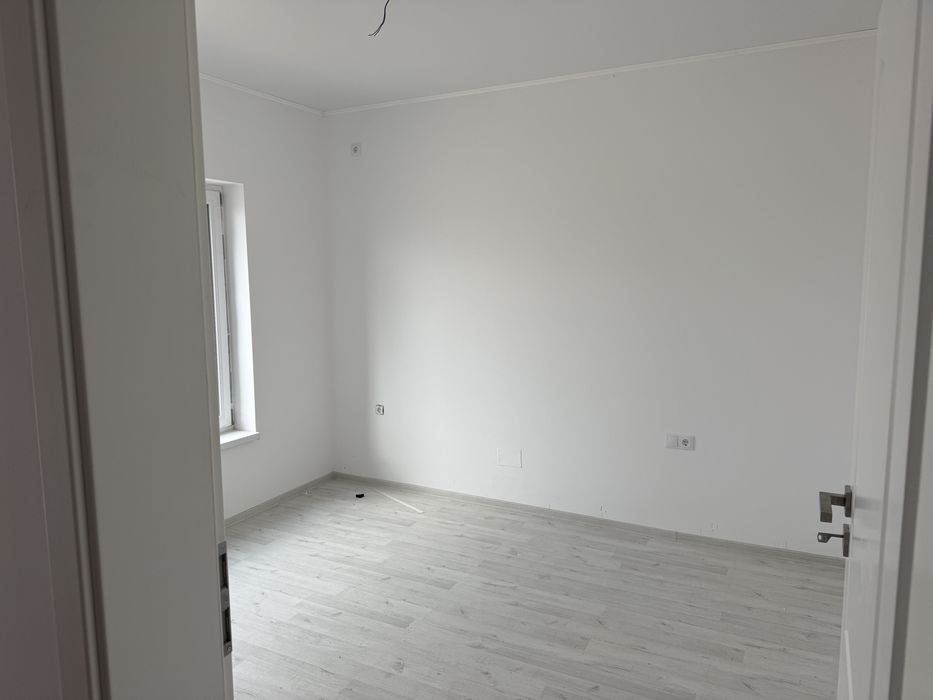 Proprietar, vand casa , regim de inaltime Parter, zona Damila !