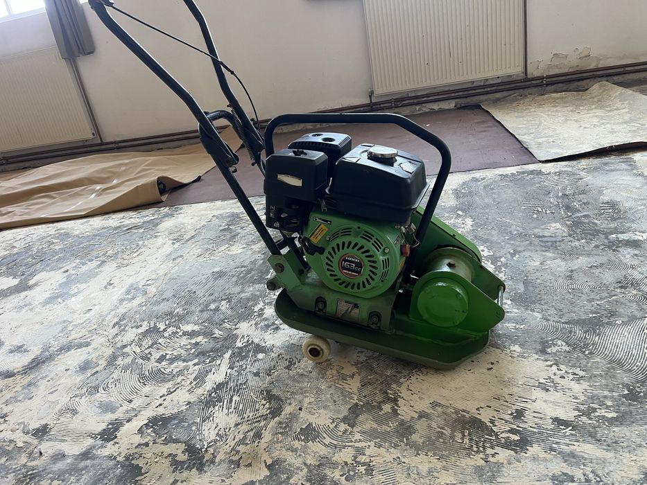 Placa vibratoare 62kg,  4,1kw