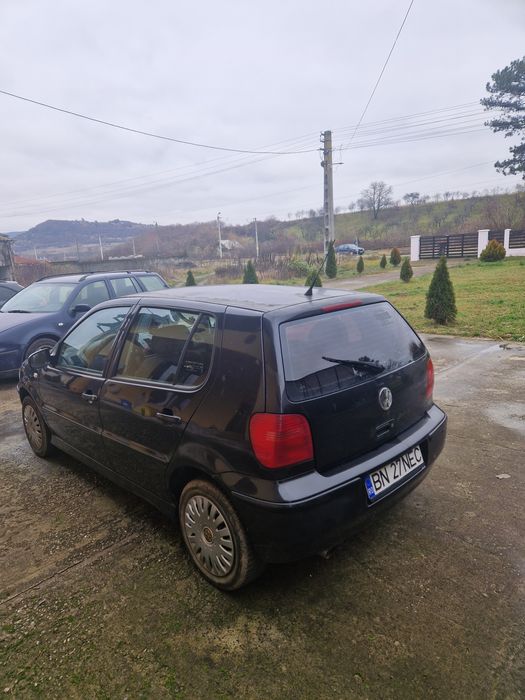 Vând polo 6n2 an 2001