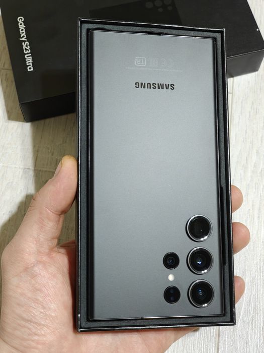 Samsung S23 Ultra 512 gb Ram 12 5G EAC