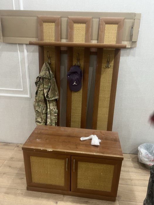 Прихожка бу в хорошем состоянии