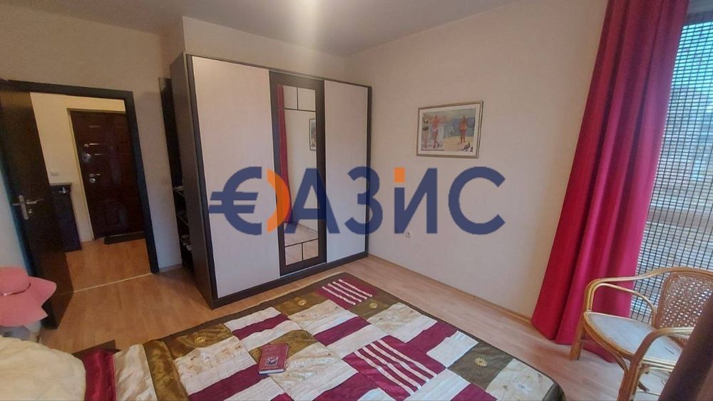 Продава се Двустаен апартамент в к.к. Слънчев бряг - 64 кв.м за 582 €/кв.м - Снимка #4