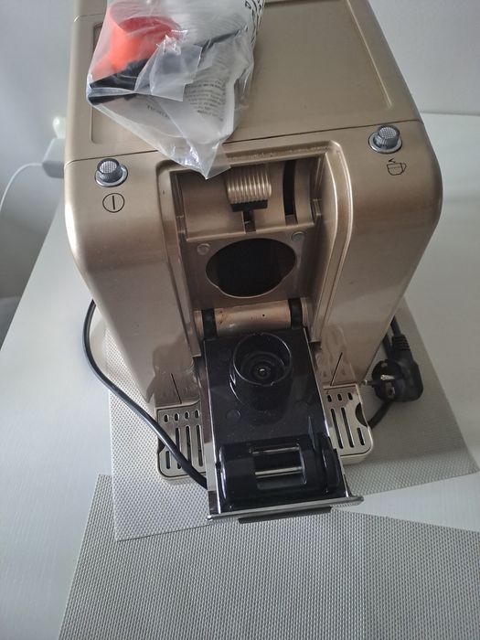 Капсульная кофеварка Zespresso