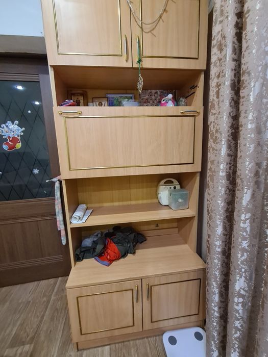 Дёшево, продам два шкафа