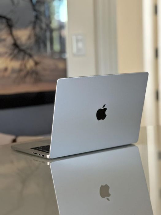 MacBook Pro M4 Pro 14" 24GB/1TB Silver + Magic Mouse