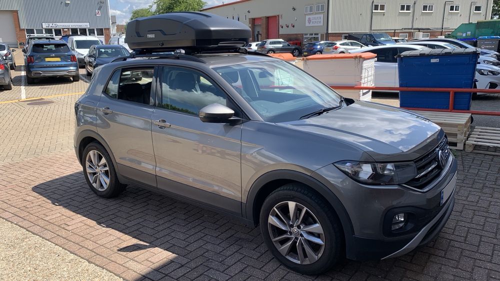 Inchiriere cutie portbagaj THULE FORCE XT S 300L – BUCURESTI
