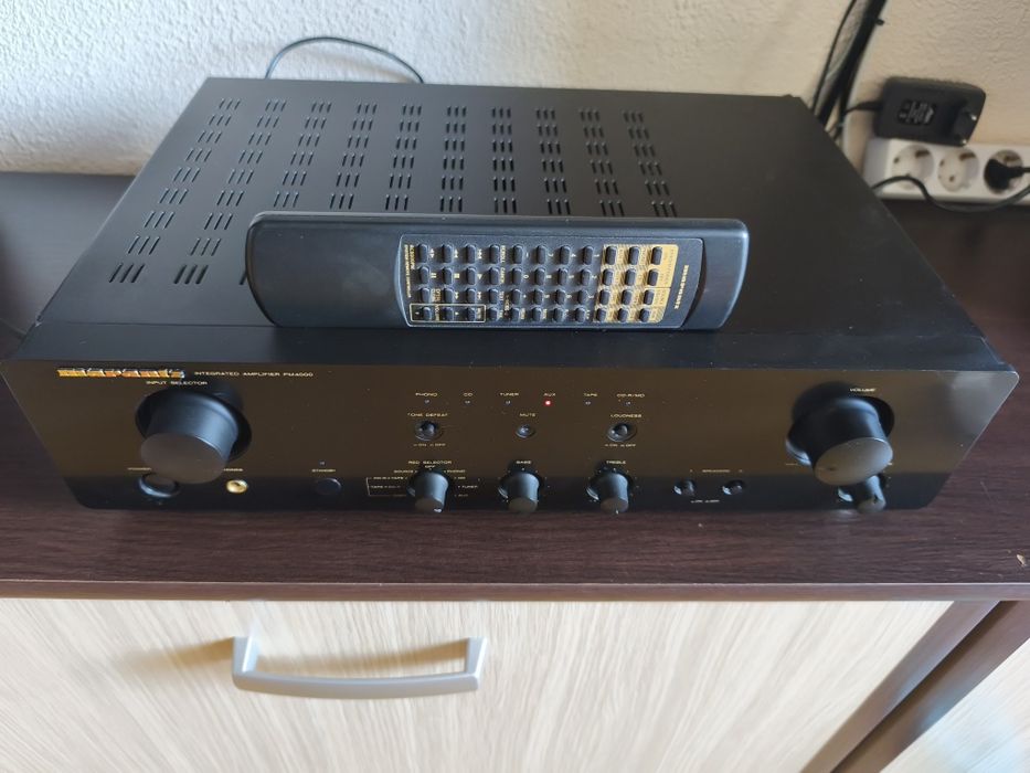 Statie/Amplificator stereo Marantz