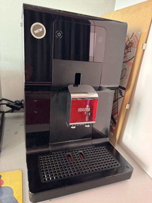 Espressor automat KRUPS Intuition EA873810, 3l, 1450W, 15 bar, Negru