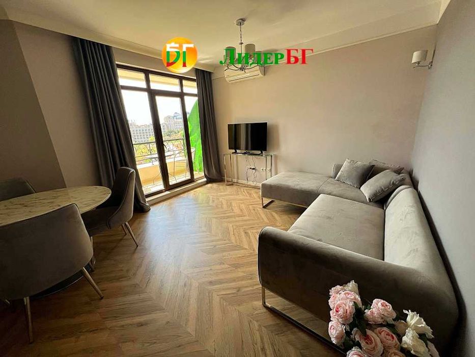 Продава се Тристаен апартамент в Свети Влас - 79 кв.м за 1963 €/кв.м - Снимка #1