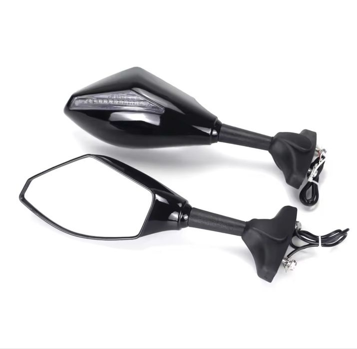 Универсални огледала карбонови с бягащи мигачи