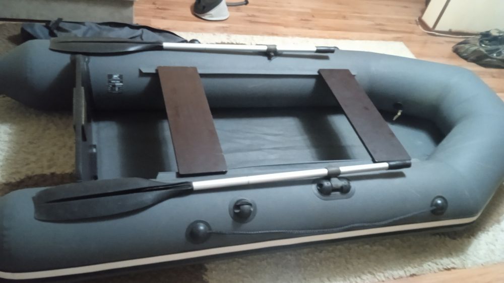 Продам лодку аква2800