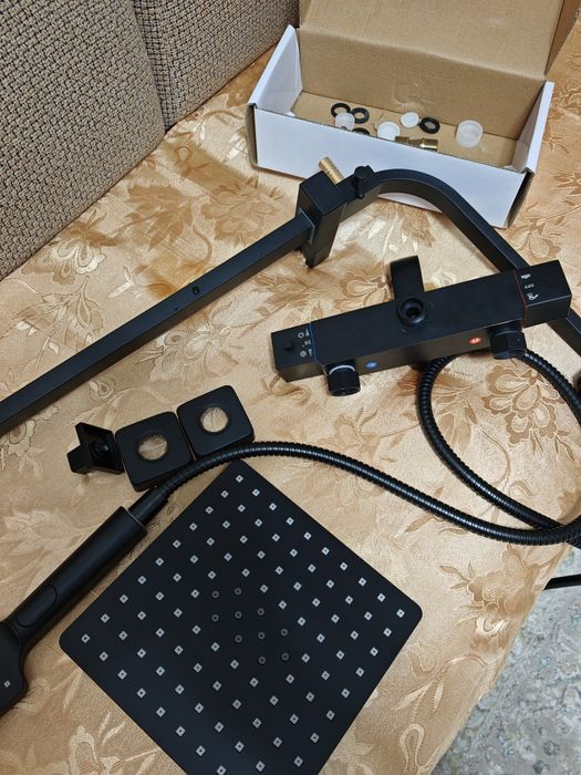 Душевой гарнитур с термостатом новый