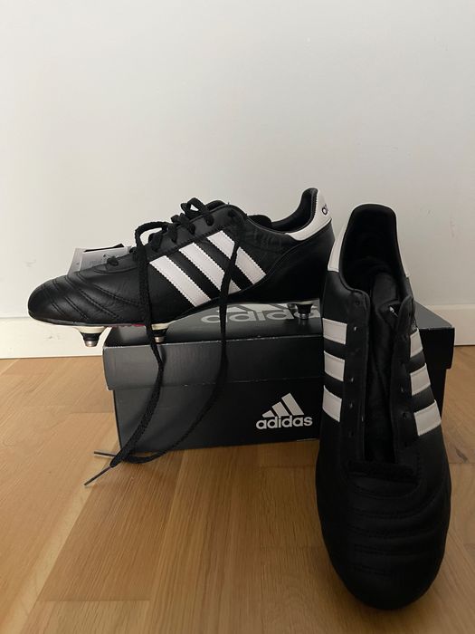 Vând ghete fotbal Adidas noi