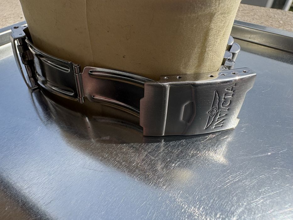 Invicta Aviator.