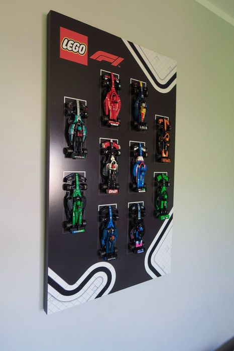 LEGO FORMULA 1 COLECTIE 10 masinute si  panou perete cu lumina LED RGB