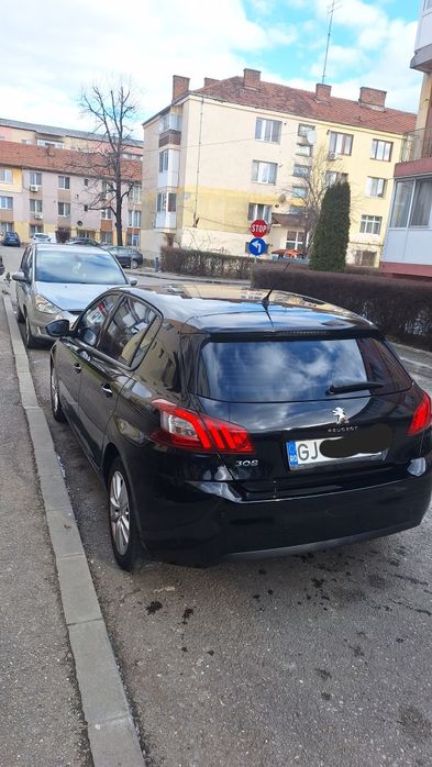 Peugeot 308 model scurt