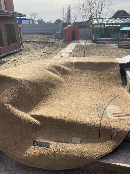 Продам ковер 2*4