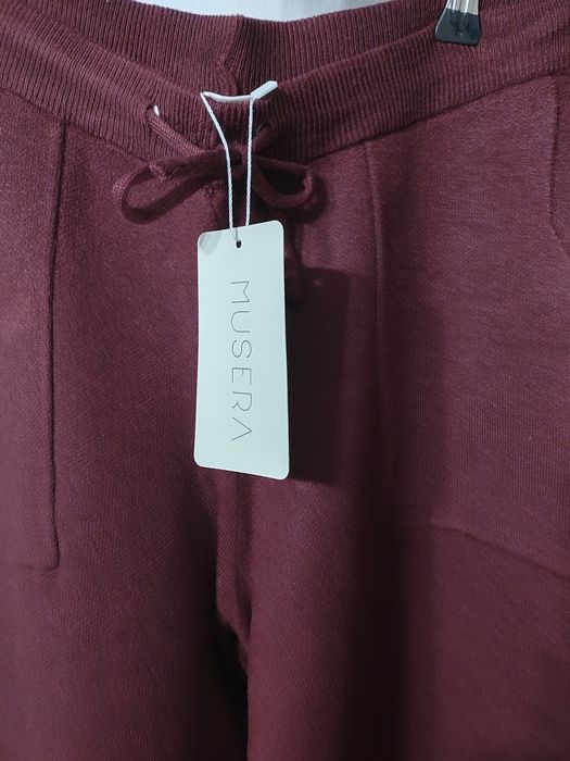 Pantaloni grosi burgundy