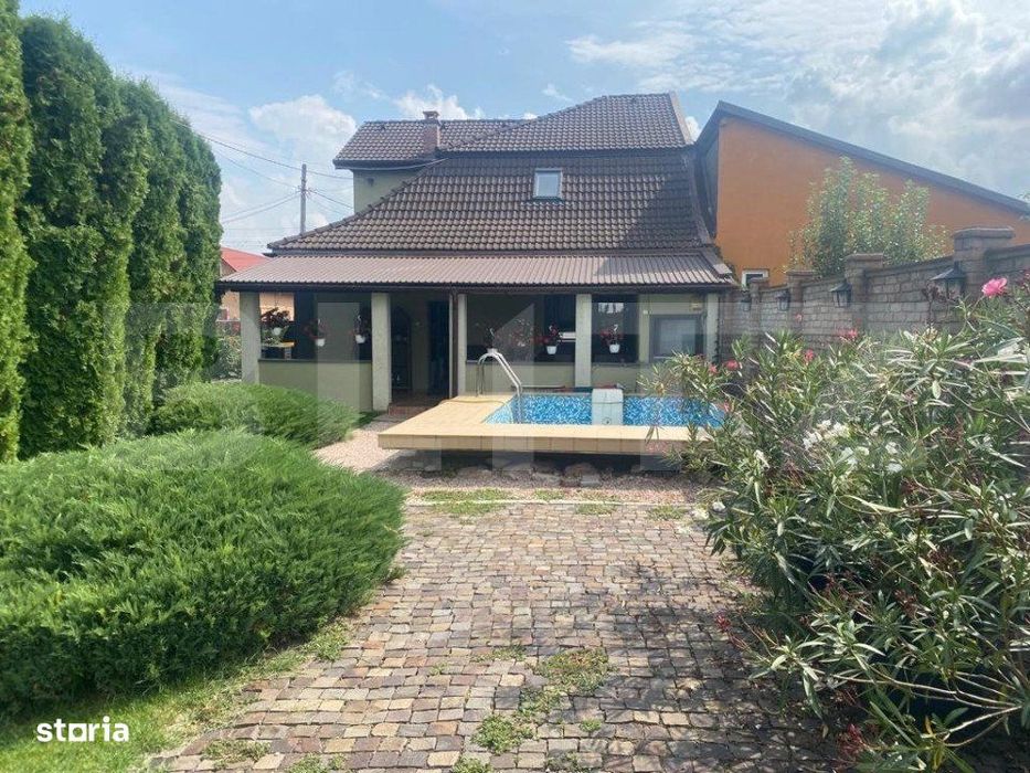 2 Casa de vanzare ,390 mp utili,555 mp teren, in Unirii