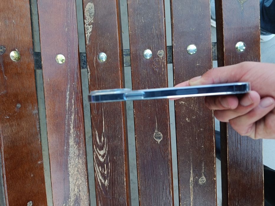 iPhone 13 pro max kafolati bilan.sotildi