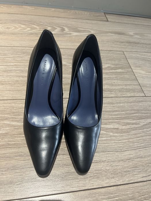 Туфли charles & keith