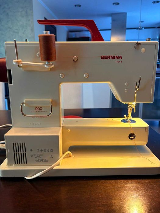 Шевна машина Bernina 900 Nova