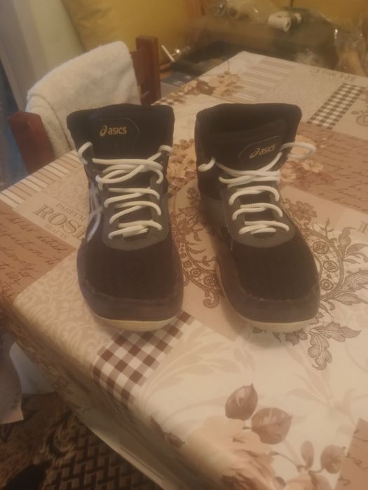 Борцовки  четири чифта