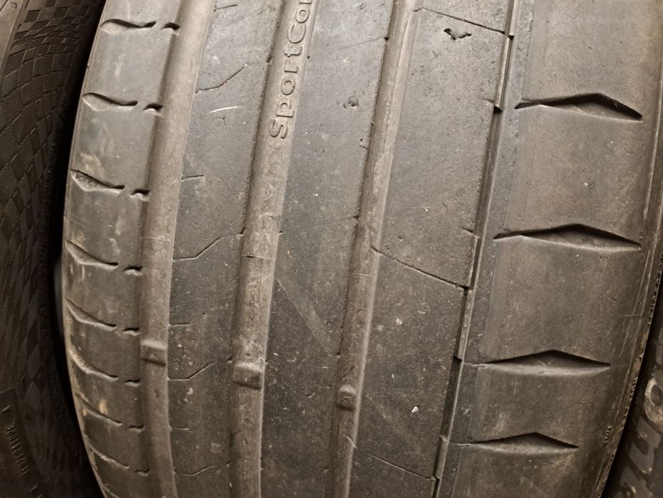 Set anvelope 295/35 R21 cu 265/40 R21 Continental dot 2023