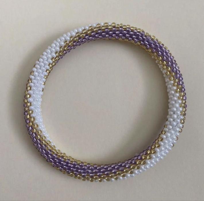 Ръчно плетени гривнички