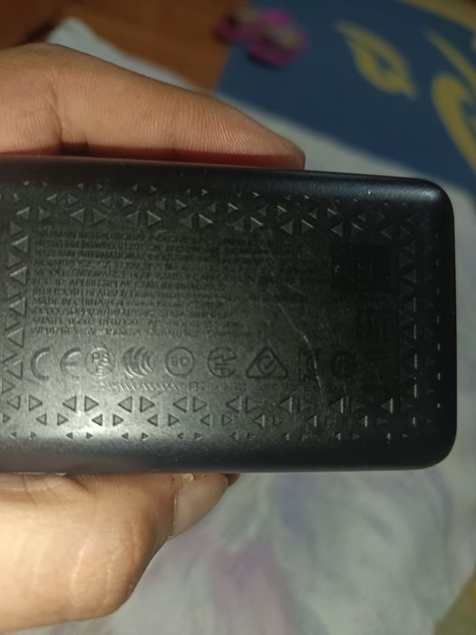 Carcasa căști JBL + casca stanga