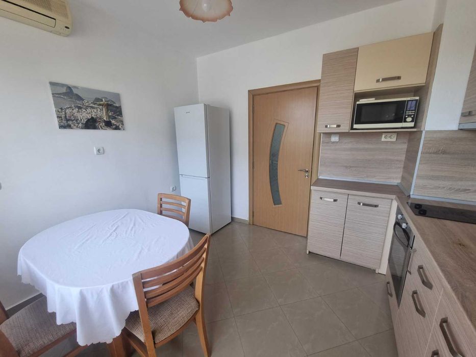 От собственик!Под наем тристаен голям апартамент Кършияка,след ремонт!