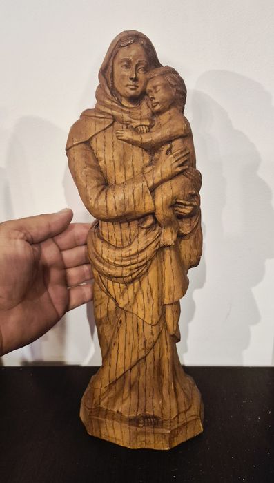 Statuetă vintage din lemn, Fecioara Maria cu Pruncul Iisus, din anul 1960, 35cm înnălțime.